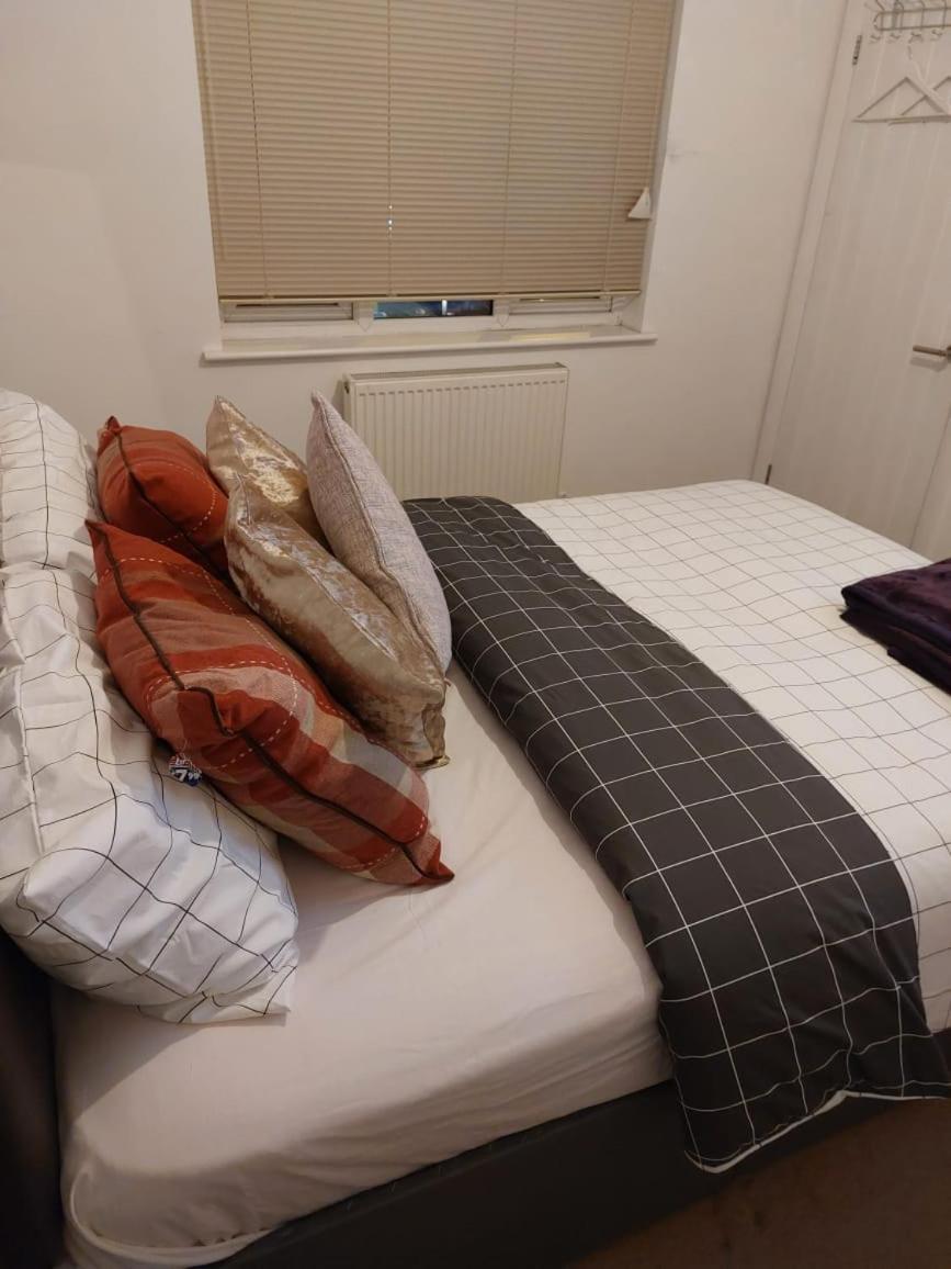 London Luxe Rooms Surbiton Buitenkant foto