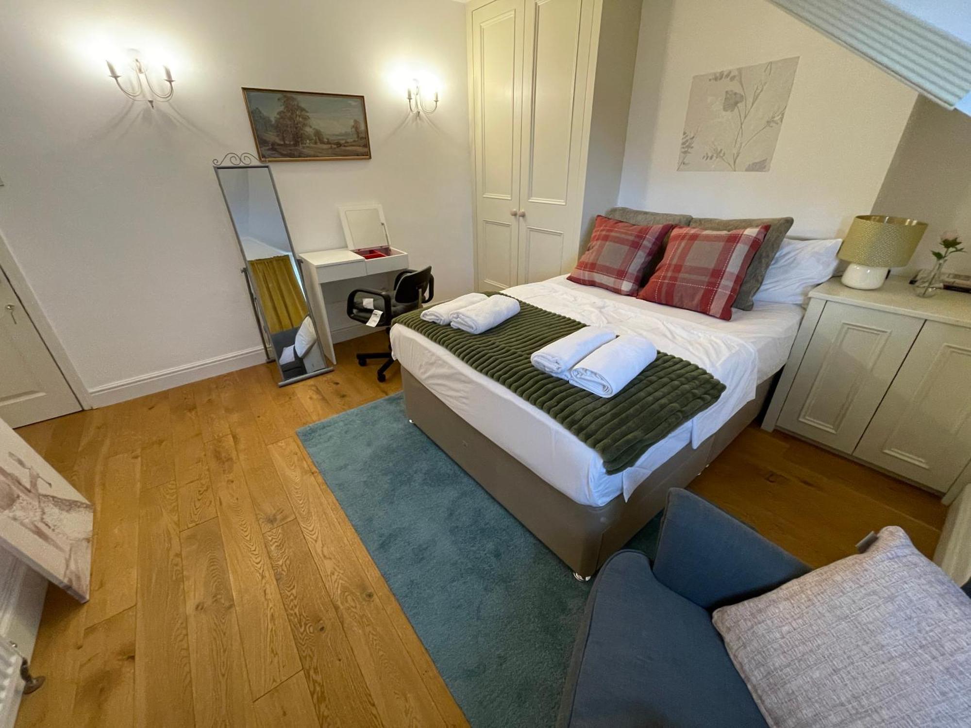 London Luxe Rooms Surbiton Buitenkant foto